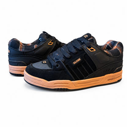 GLOBE FUSION BLACK/TARTAN